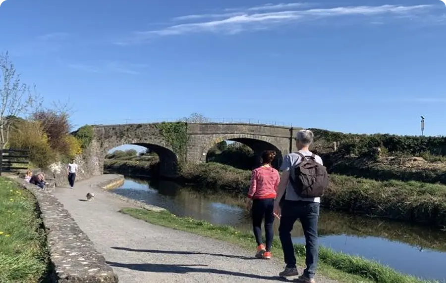 Walking beside canal / Walking tour